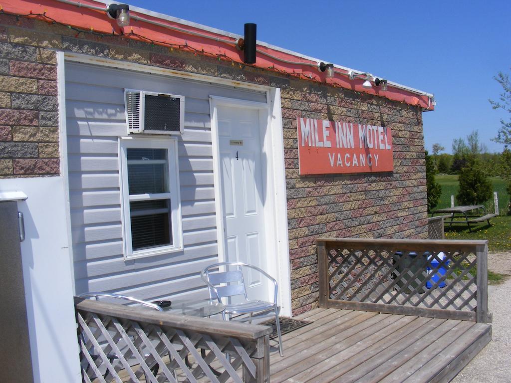 Mile Inn Motel Wiarton Exterior photo